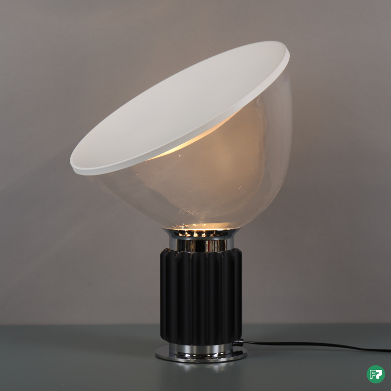 F7_04_139 Stolní lampa Taccia